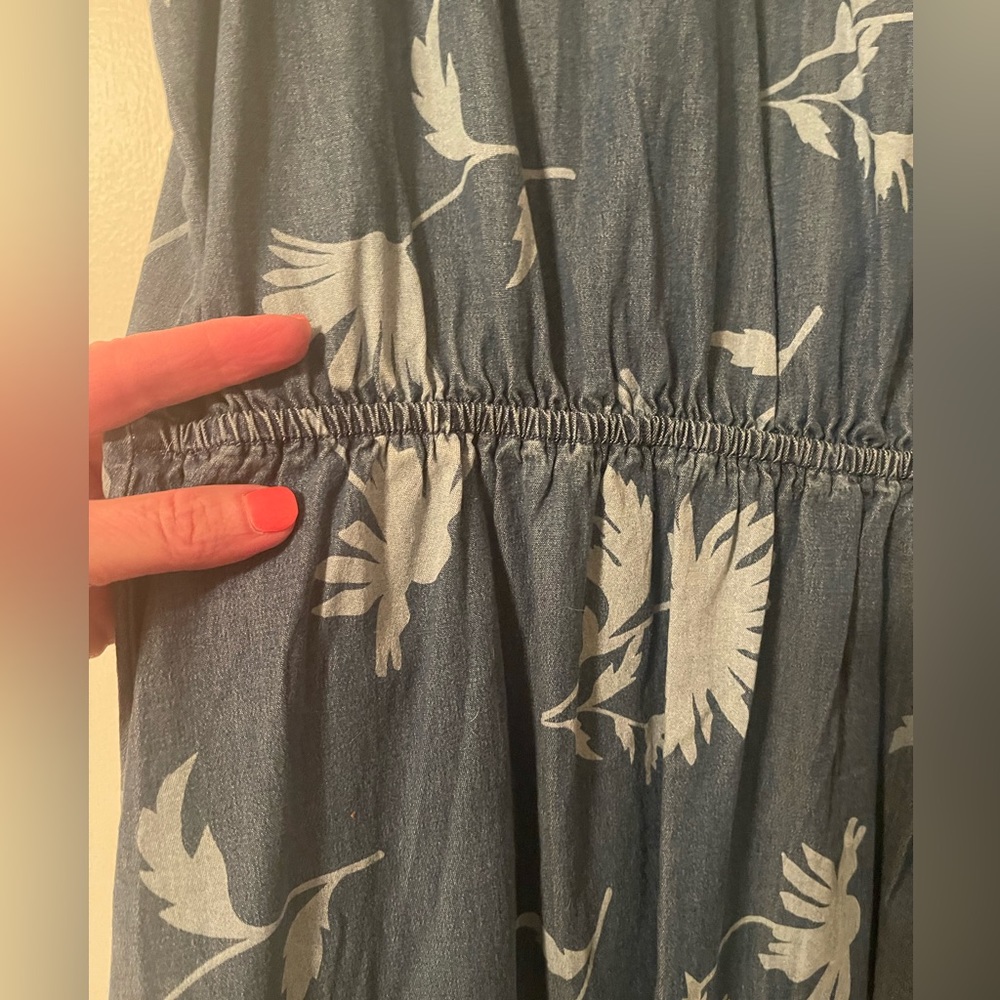 Denim Dress, Med. Never worn. - Picture 5 of 6